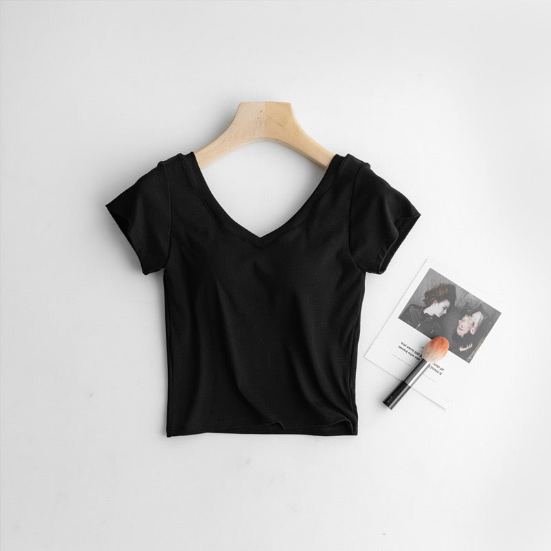 Cassie Built-In Bra V-Neck T-shirt